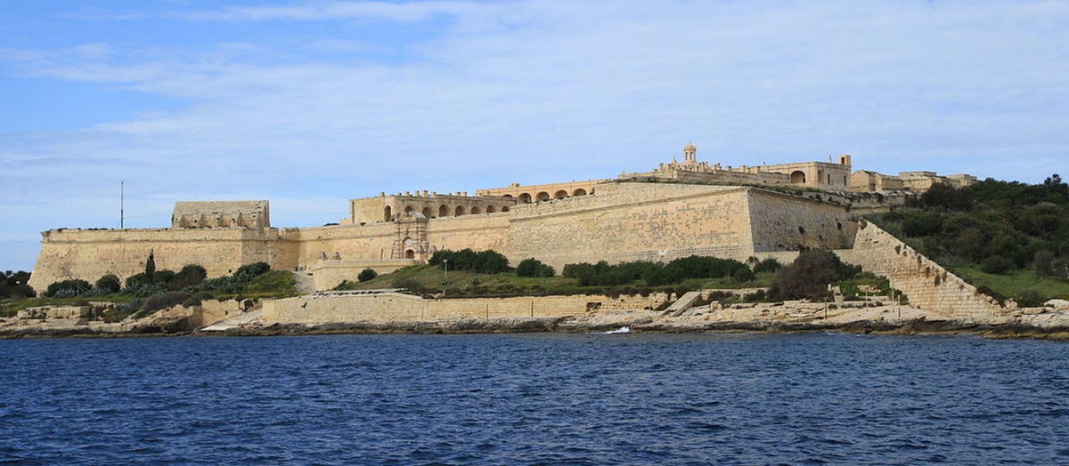 fort Manoel